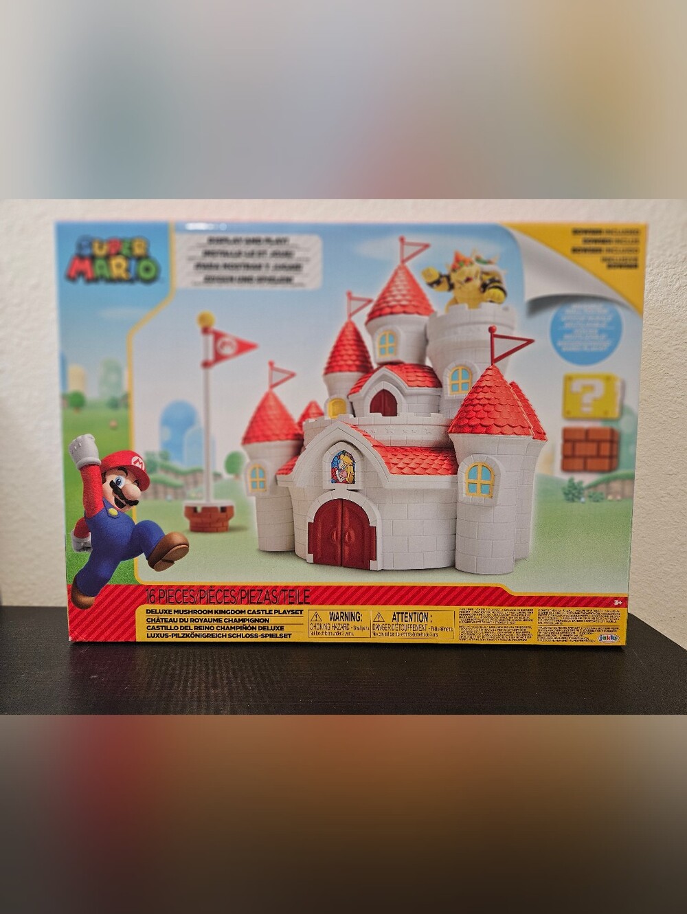 Nintendo Super Mario Deluxe Mushroom Kingdom Castle Playset